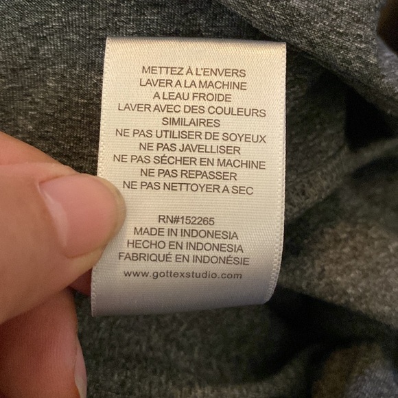 Gottex Studio great yoga pants with pocket and mesh sheer black squares on sides - Picture 13 of 13